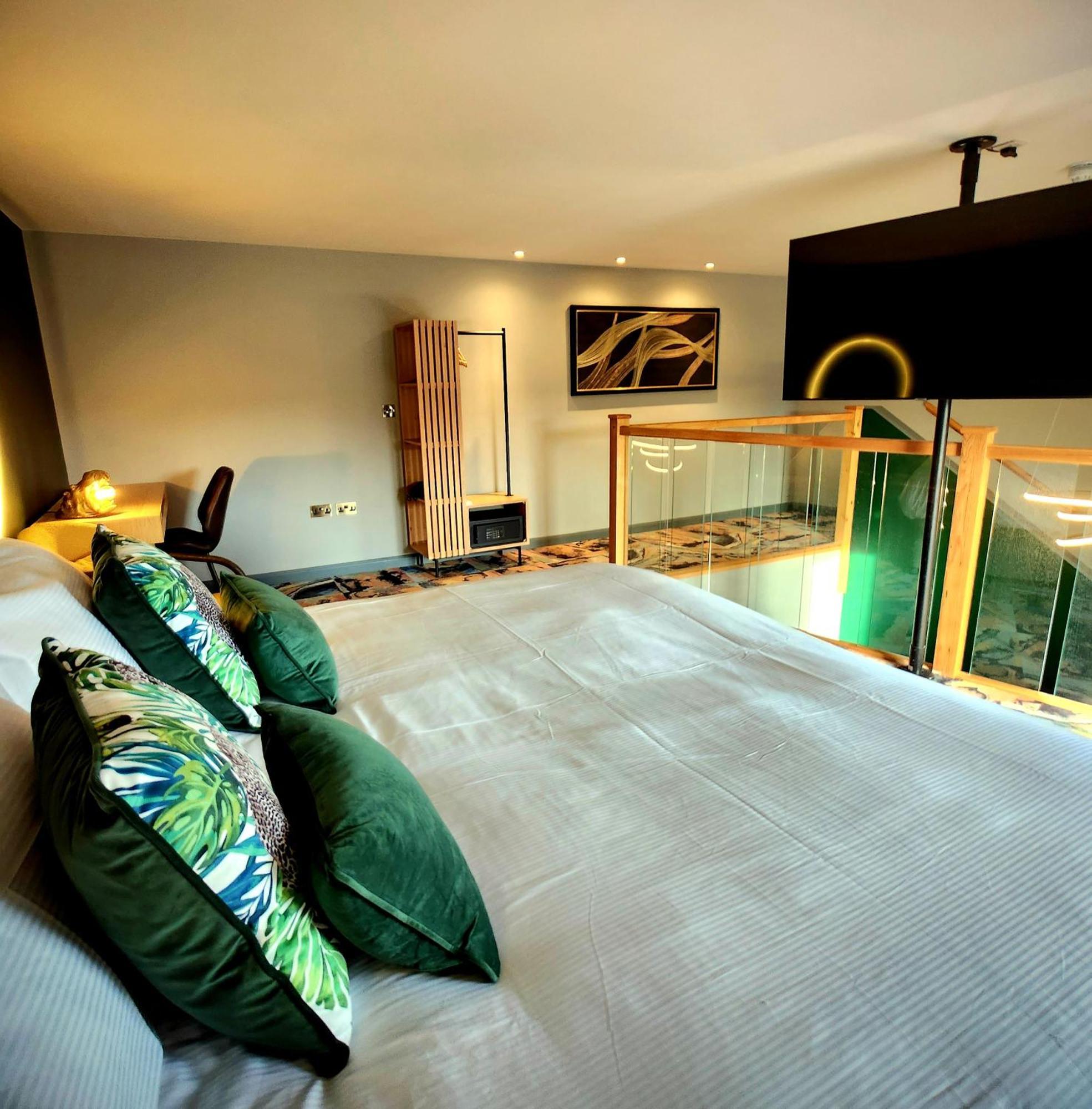 Pinnacle Suites Hotel Cowes  Exteriér fotografie
