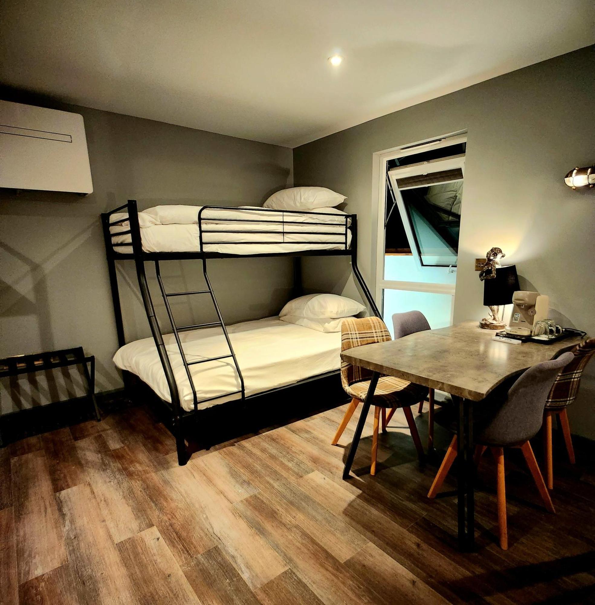 Pinnacle Suites Hotel Cowes  Exteriér fotografie